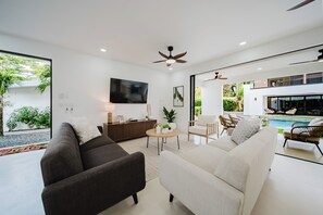 Living area - Book both Villas located 5 minutes walking distance from beautiful Uvita beach! (Uvita)
