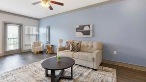 Smart TV - Landing | Stunning 1BD, Clubhouse (Carrollton)