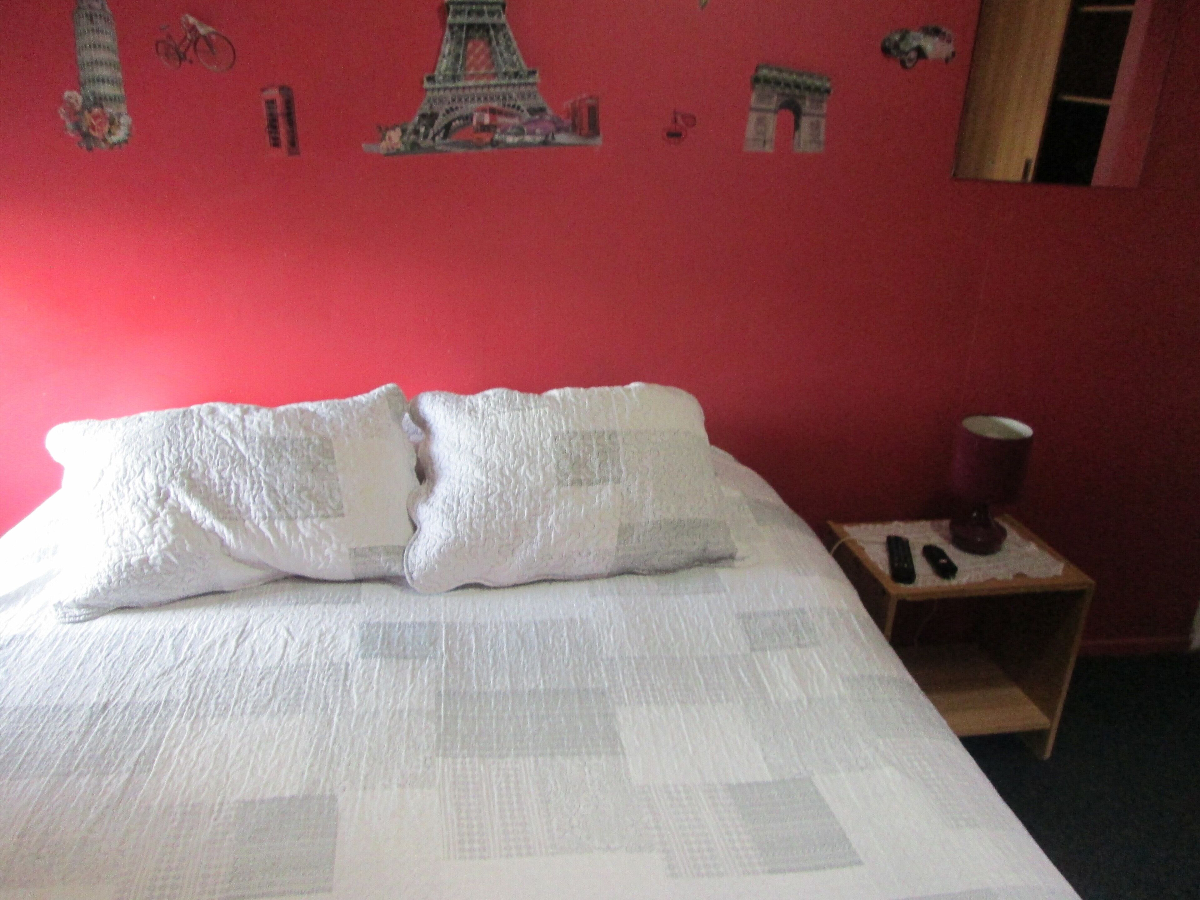 2 bedrooms, free WiFi, bed sheets