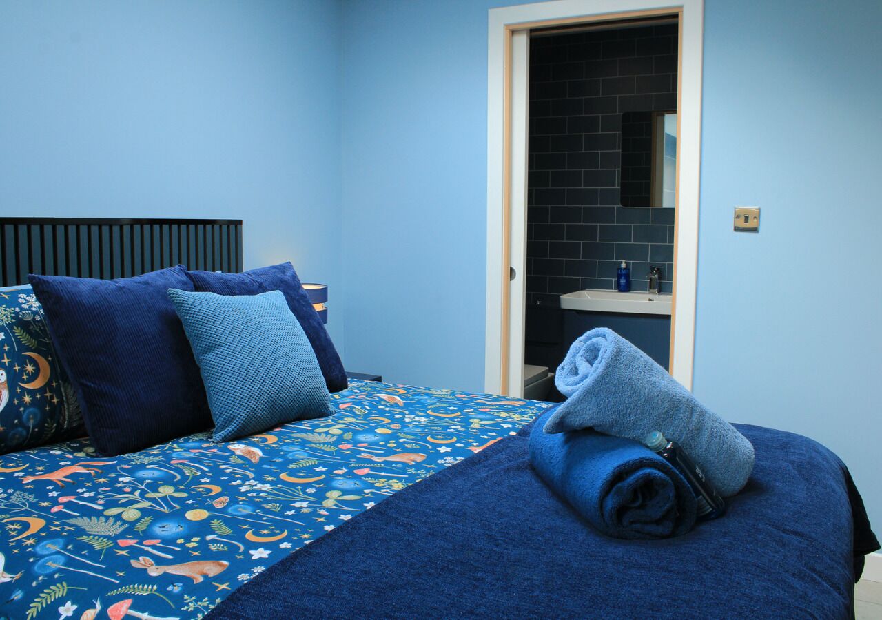 1 bedroom, iron/ironing board, Internet, bed sheets