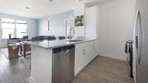 Interior - Landing | Amazing 2BD, Gym, Clubhouse (Rome)