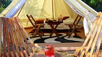 Romantic Tent, Mountain View | Outdoor dining