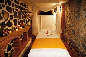 Salas de tratamiento para parejas, baño turco, tratamientos corporales