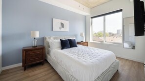 1 bedroom, desk, iron/ironing board, WiFi - Landing | Beautiful 1BD, Yoga Studio, Gym (Nashville)
