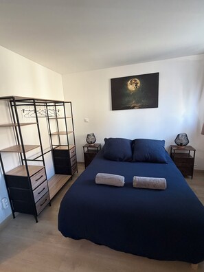 Room - Vrbo Property (Villersexel)