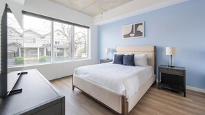 1 bedroom, desk, iron/ironing board, WiFi - Landing | Incredible 1BD, Yoga Studio, Gym (Nashville)