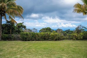Property grounds - La sérénité - Terrasse - Vue mer (Saint-Claude)