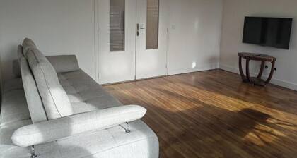 Le Bois ST Martin Paris-Disneyland