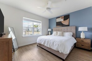 1 chambre, bureau, fer et planche à repasser, Wi-Fi