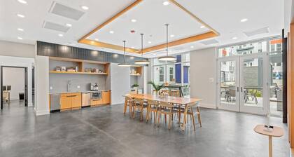 Landing | Modern 2BD, Game Room, Gym