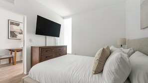 1 bedroom, desk, iron/ironing board, WiFi - Landing | Modern 1BD, Game Room, Gym (Hyattsville)