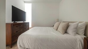 1 quarto, escrivaninha, ferros/tábuas de passar roupa, Wi-Fi