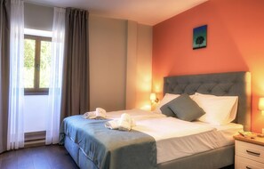 2 Schlafzimmer, Reisekinderbett, kostenloses WLAN