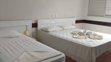 Apartamento luxo | Ferros/tábuas de passar roupa