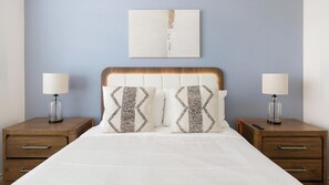 2 habitaciones, escritorio, tabla de planchar con plancha y wifi 