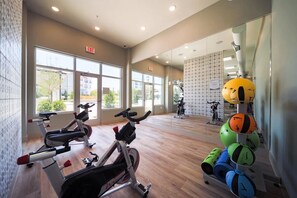 Fitness facility - Landing | Stunning 2BD, Gym (Fort Worth)