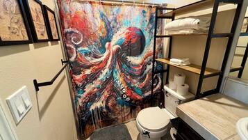 Towels, soap, toilet paper