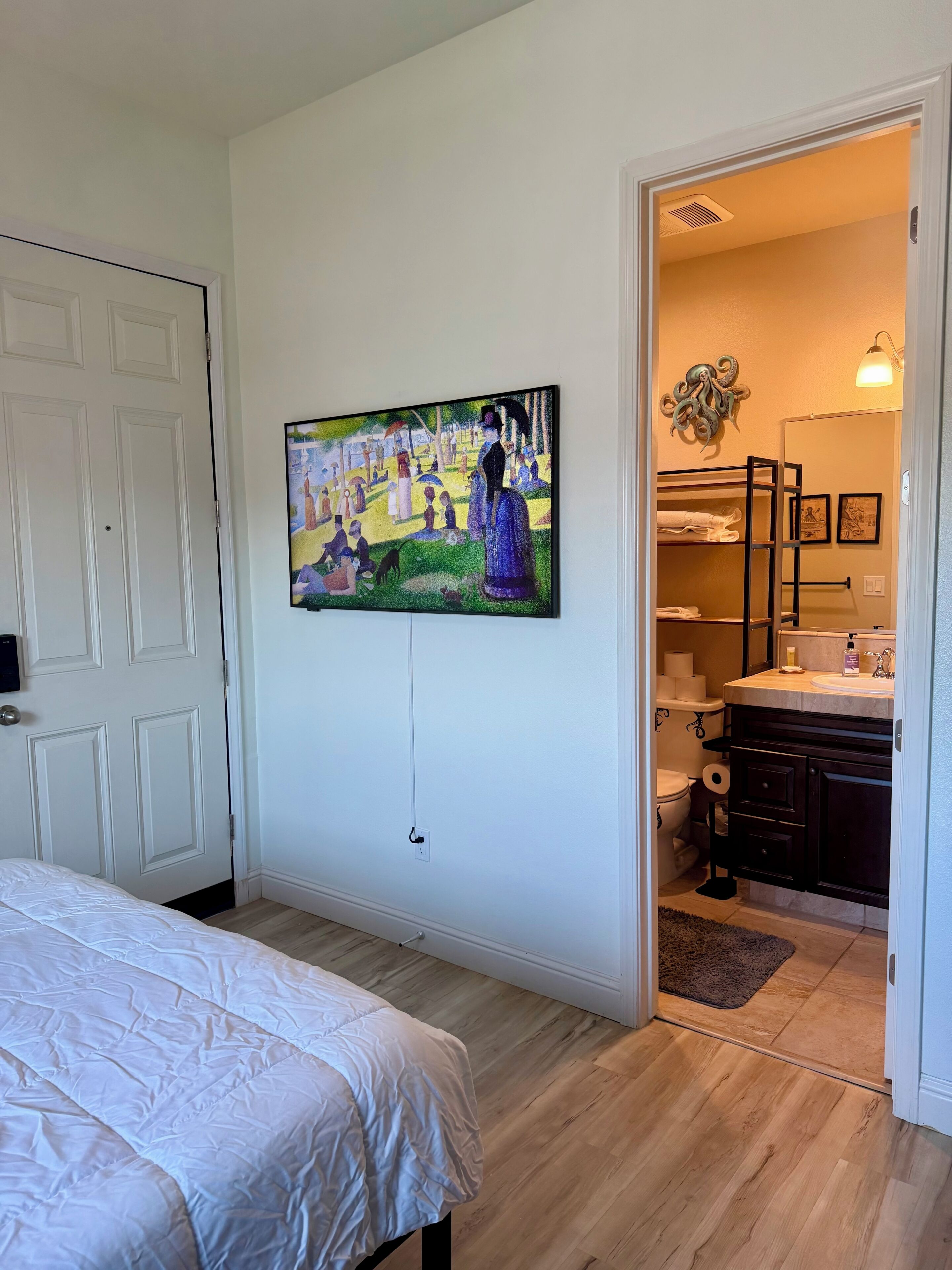 1 bedroom, free WiFi, bed sheets