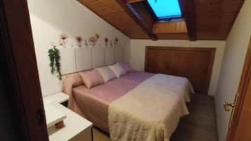 2 bedrooms, WiFi, bed sheets