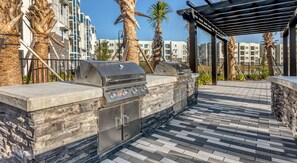 Terrace/patio - Landing | Modern 1BD, Clubhouse, Pool (Venice)