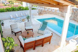 Beheizter Pool