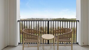 Property grounds - Landing | Beautiful 2BD, Clubhouse, Pool (Venice)