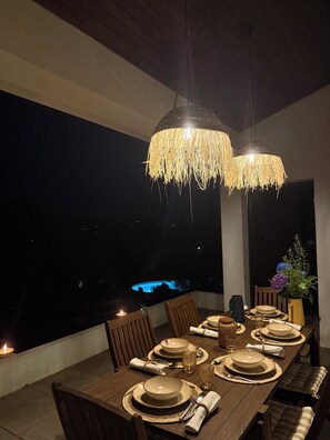 Outdoor dining - Casa das Mós - Rural house with swimming pool and mountain views (Amarante)