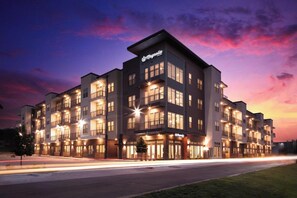 Exterior - Landing | Modern 2BD, Gym, Yoga Studio (Addison)