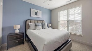 1 bedroom, desk, iron/ironing board, WiFi - Landing | Chic 1BD, Game Room, Gym (Richmond)
