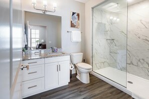 Bathroom - Landing | Spectacular 1BD, Clubhouse, Gym (Cleveland)