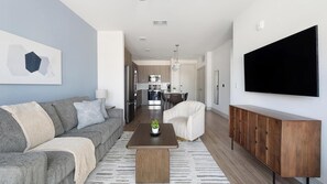 Smart TV - Landing | Stylish 1BD, Clubhouse, Pool (Austin)