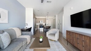 Smart TV - Landing | Amazing 1BD, Clubhouse, Gym (Austin)