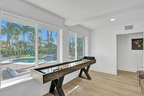 Interior - 4300 SF Beach Home w/ Heated Pool & Walk to Beach (Hollywood)
