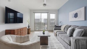 Smart TV - Landing | Incredible 1BD, Pool, Clubhouse (Austin)