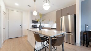 Fridge, dining tables - Landing | Stylish 1BD, Clubhouse, Pool (Austin)