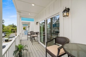 Property grounds - Brand New Coastal Luxury -Walk to Beach (Myrtle Beach)