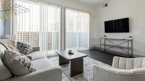 Unclassified image, 2 of 26, button - Landing | Stylish 1BD, Gym (Waco)