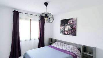 2 dormitorios, tabla de planchar con plancha, wifi y ropa de cama