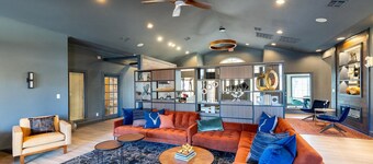 Landing | Beautiful 2BD, Clubhouse, Gym