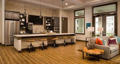 Landing | Amazing 1BD in Eastpoint