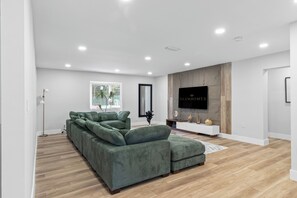 Television - Waterfall Villa | Multi Court •Watersilde •Cinema  (Plantation)
