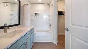 Bathroom - Landing | Beautiful 2BD, Gym, Pool (Port Wentworth)