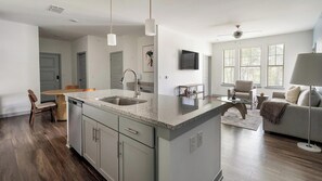 Interior - Landing | Amazing 2BD, Clubhouse, Pool (Vestavia Hills)