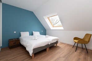 4 dormitorios, tabla de planchar con plancha, wifi y ropa de cama