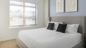 1 bedroom, desk, iron/ironing board, WiFi - Landing | Stunning 1BD, Game Room, Courtyard (Chapel Hill)