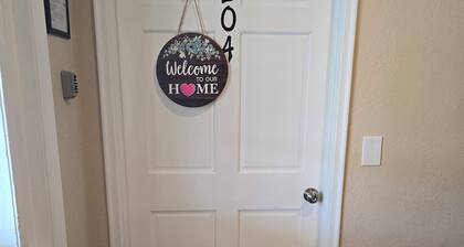 Blue Moon #204. 2 Bedroom 1 Bath Condo in Beautiful downtown Clayton