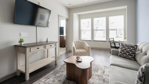 Smart TV - Landing | Stylish 1BD, Clubhouse, Yoga Studio (Murfreesboro)