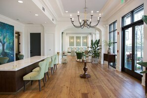 Lobby - Landing | Beautiful 1BD, Clubhouse, Yoga Studio (Savannah)