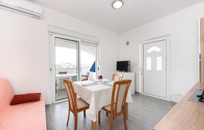 Dining - 2 bedroom stunning apartment in Rogoznica (Rogoznica)
