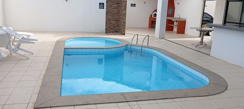 2- 3-bedroom apartment with sea view, 100 meters from Atalaia beach